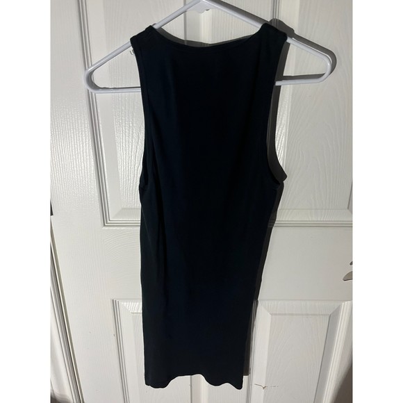 Simple Black Tank Tops - Picture 2 of 2